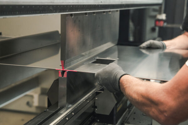 Tintec - Metall kanten Laserführung